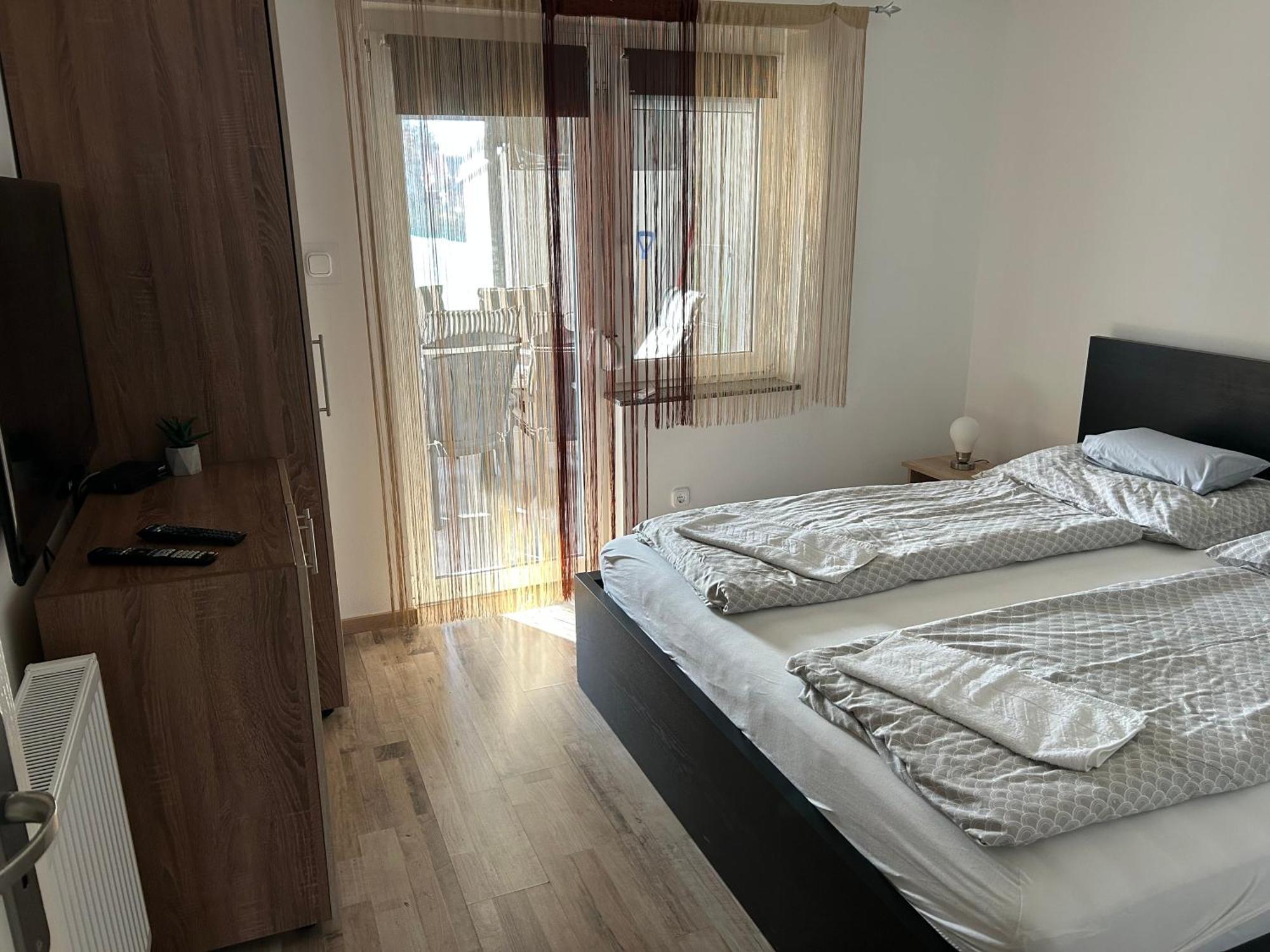 Komo Apartment Buk Luaran gambar