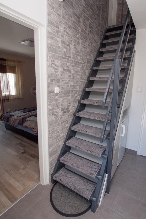 Komo Apartment Buk Luaran gambar